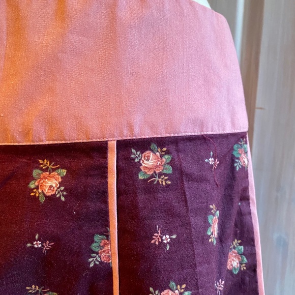 Skirt - Picture 3 of 3